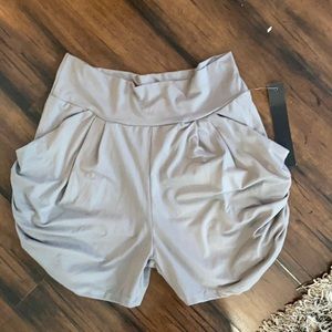 Shorts with pockets